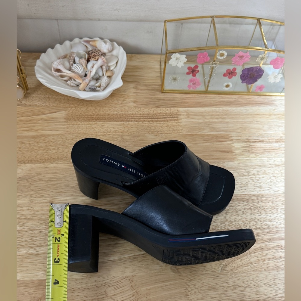Vintage Y2K Tommy Hilfiger Black Leathrt Square Toe Block Heel - Picture 4 of 10